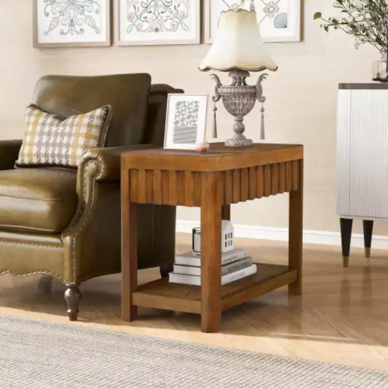 Mesa Auxiliar Rectangular de Estilo Rústico con Estante de Almacenamiento, Mesa Auxiliar de Sofá con Patas de Madera Maciza para Sala de Estar, Dormitorio, Oficina, Nogal