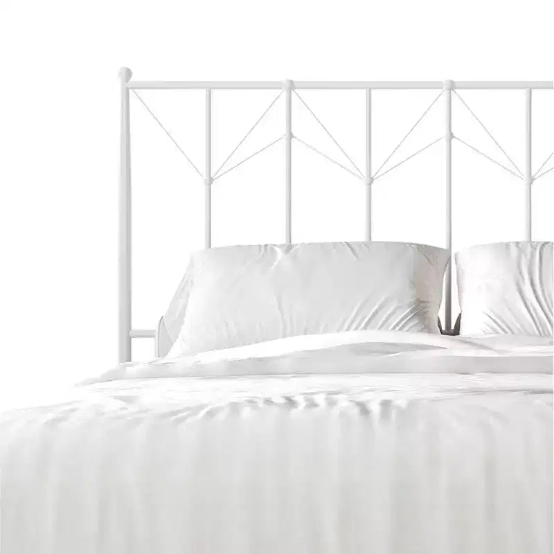 Cama de plataforma metálica
