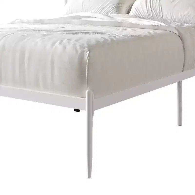 Cama de plataforma metálica