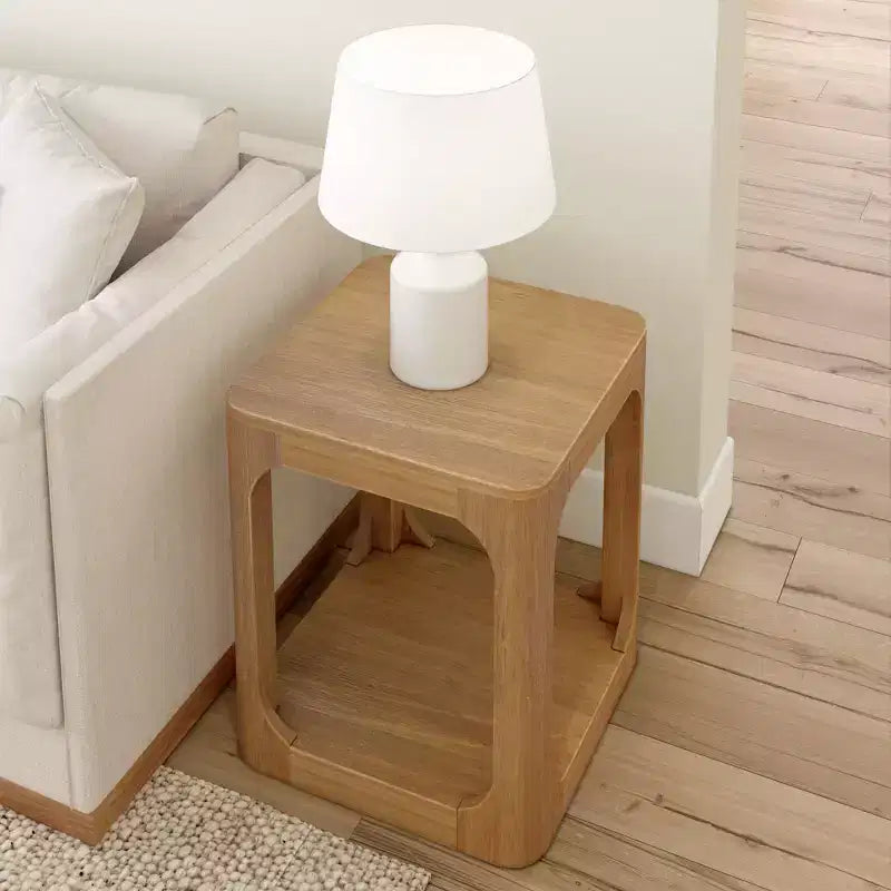 Plank+Beam Mesa auxiliar cuadrada de madera maciza de 20 pulgadas con estante, mesa auxiliar para sala de estar con almacenamiento